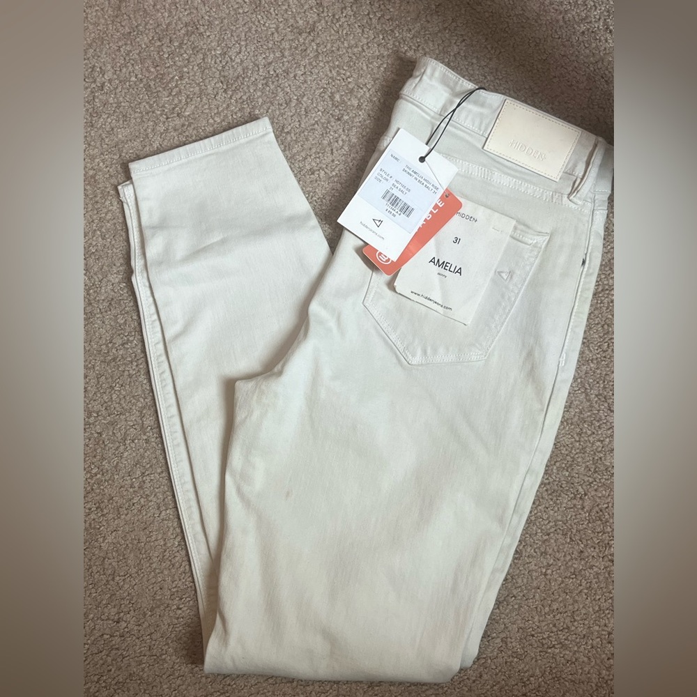 Amelia skinny white jean, size 31